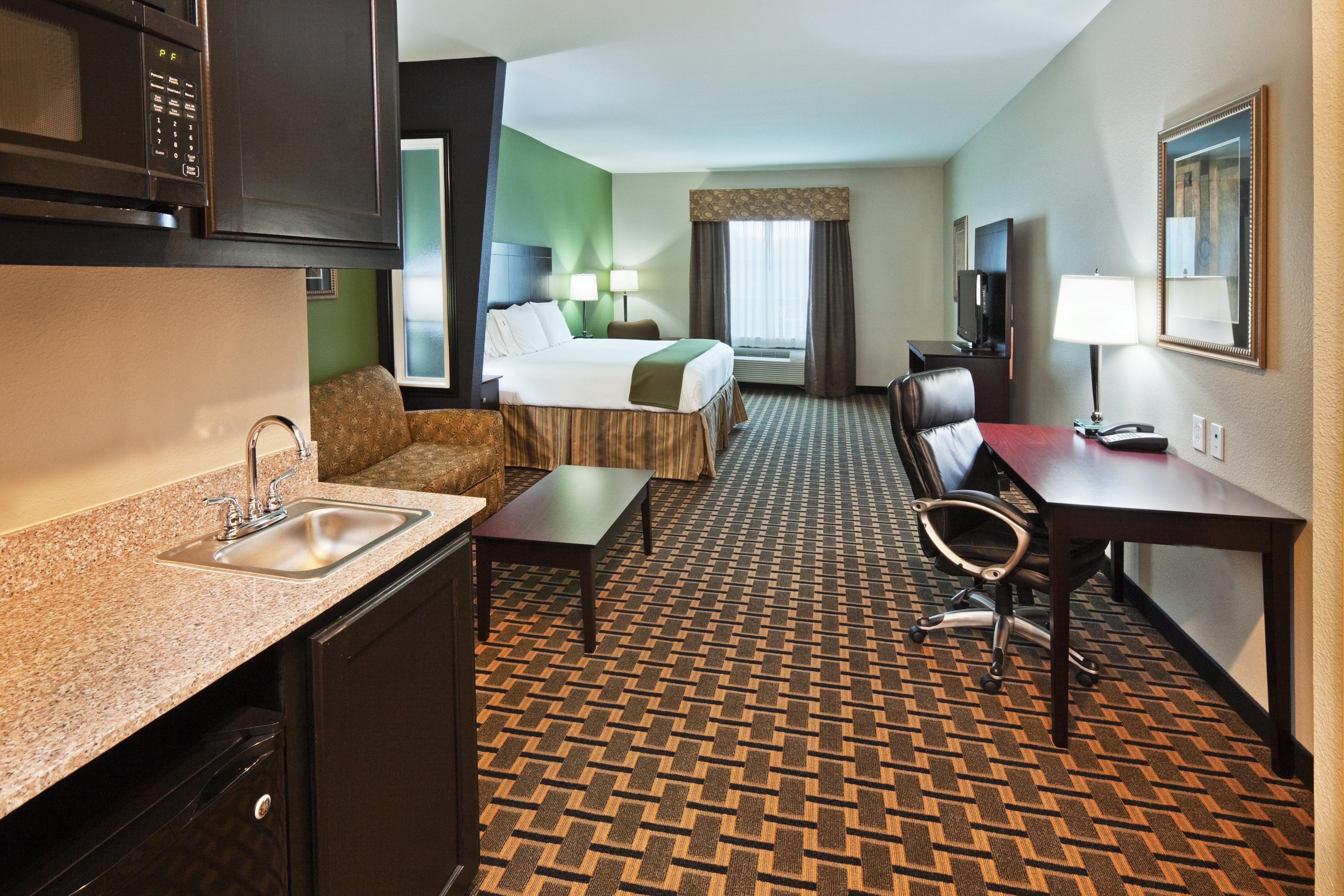 Express & By Ihg